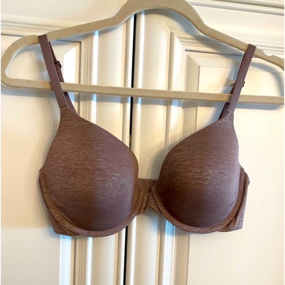 Gently Used Size 34D Victorias Secret Uplift Semi Demi Bra